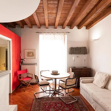 Anfiteatro Apartment In Brera Milano Eksteriør billede