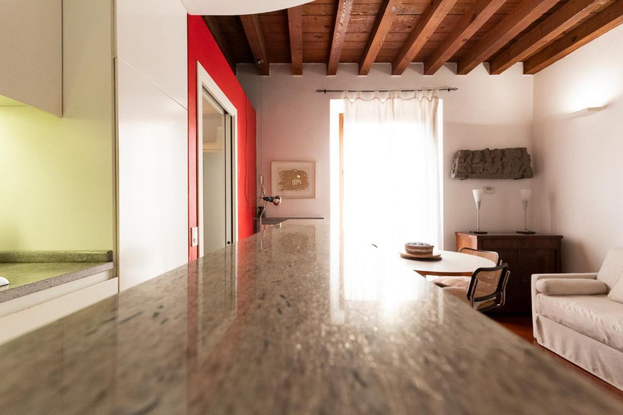 Anfiteatro Apartment In Brera Milano Eksteriør billede