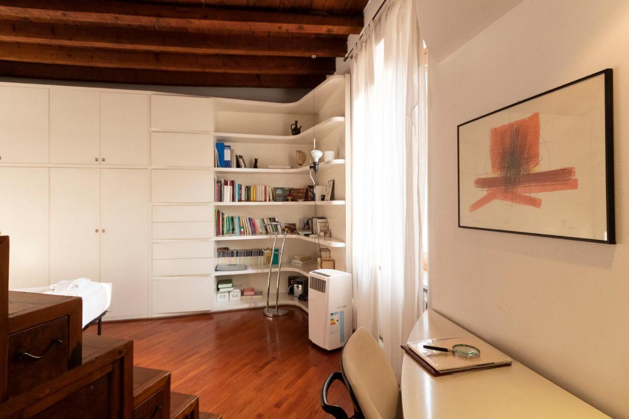 Anfiteatro Apartment In Brera Milano Eksteriør billede