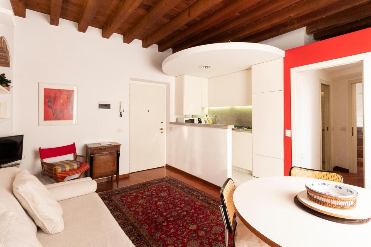 Anfiteatro Apartment In Brera Milano Eksteriør billede