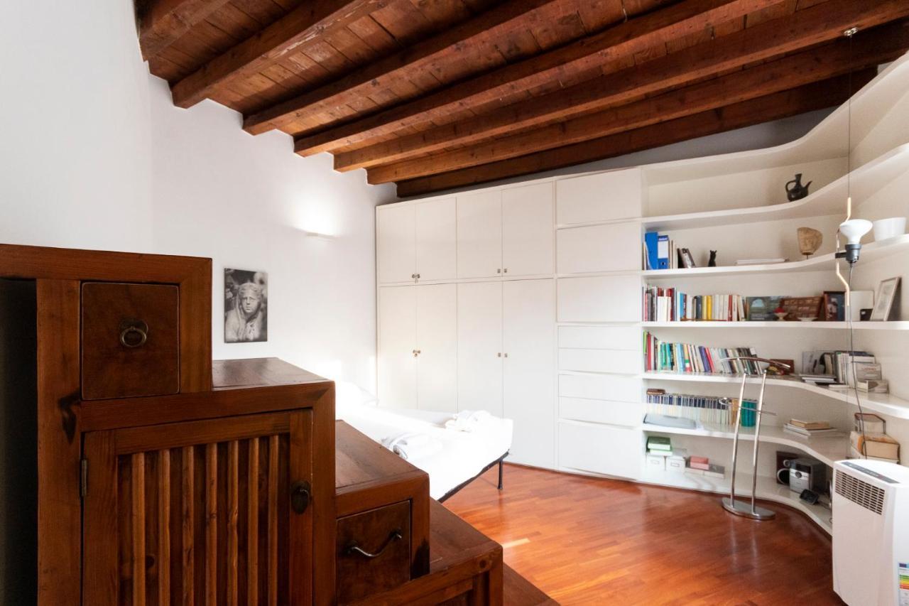 Anfiteatro Apartment In Brera Milano Eksteriør billede